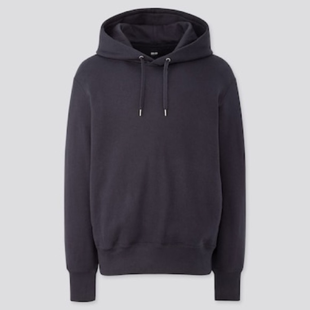 Navy blue Uniqlo men’s hoodie